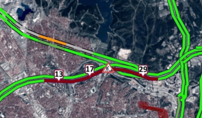 Pazar sabahı İstanbul'da yoğun trafik oluştu: 4 şeritli yol 1’e düştü