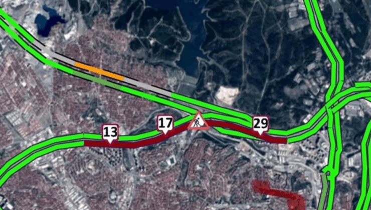 Pazar sabahı İstanbul'da yoğun trafik oluştu: 4 şeritli yol 1’e düştü