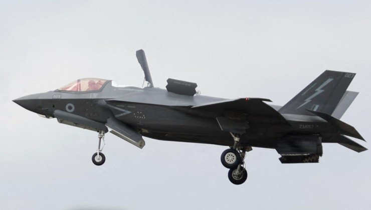 İngiltere'ye ait F35 Japonya'da acil iniş yaptı