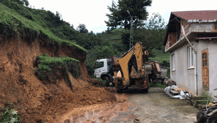 Rize'nin beş ilçesinde heyelan: 28 köy yolu ulaşıma kapandı