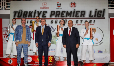 Bakan Bak: Türk sporu için hep beraber çalışacağız