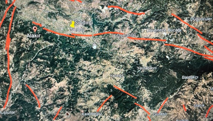Naci Görür'den Balıkesir depremi açıklaması: Evlerden bir müddet uzak durun