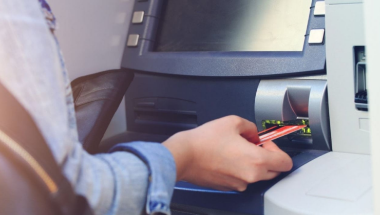 Ünlü banka ülke genelindeki tüm ATM'lerini kaldırdı