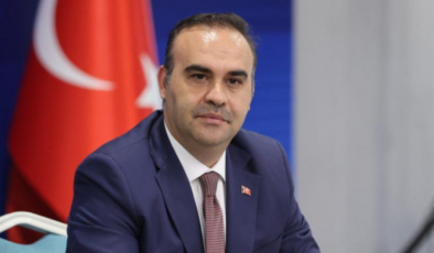 Bakan Kacır: Türkiye'nin kalkınmasına hız vermeye devam edeceğiz
