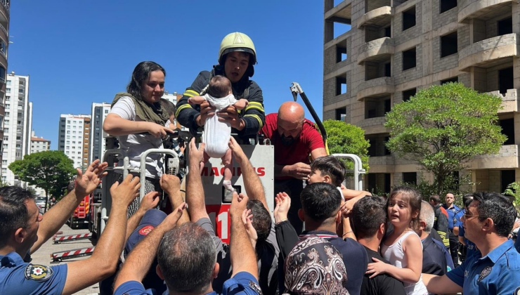 14 katlı apartmanda yangın çıktı! Mahsur kalanlar var