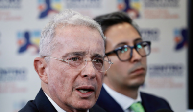 Kolombiya'da eski Devlet Başkanı Uribe, 12 yıl ev hapsine mahkum edildi