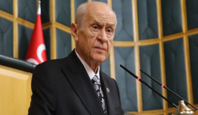 Bahçeli: Başta belediyeler olmak üzere Türkiye hukuki davalardan süratle kurtulmalı