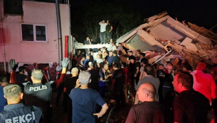 Balıkesir'de 6.1 büyüklüğünde deprem!