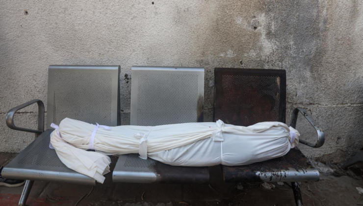 Soykırımcı İsrail'in Gazze'ye saldırılarında can kaybı 61 bin 499'a çıktı