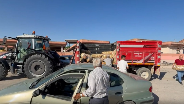 Marketlerin verdiği fiyat isyan ettirdi, halka bedava dağıttı