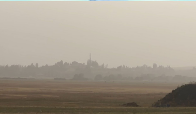 Irak ve Suriye'den gelen toz bulutu Yüksekova'yı sardı