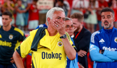 Jose Mourinho'yu şaşkına çeviren karar