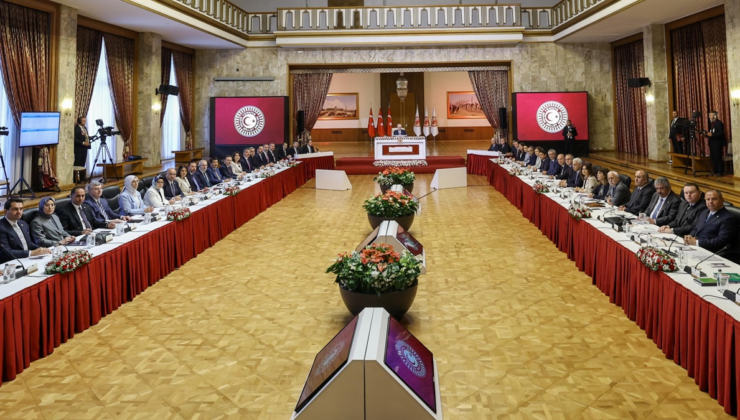 DEM Parti'den komisyon açıklaması:  “Sen-ben” kısır döngüsüne düşülmesin