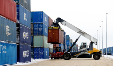Türkiye'nin komşularına ihracatı 15,6 milyar dolara yaklaştı