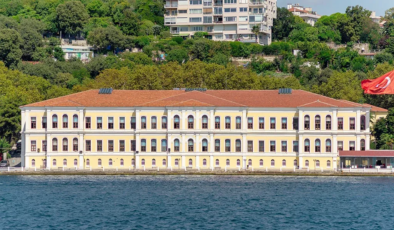 Kapısından girenin hayatı kurtuluyor: Türkiye'nin en iyi liseleri belli oldu