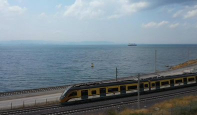 Milli banliyö tren setinin ikincisinin üretimi tamamlandı