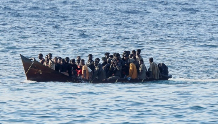 Akdeniz'de yine tekne battı, 20 göçmen hayatını kaybetti