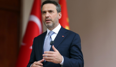 Bayraktar: Özel’in Cumhurbaşkanımıza yönelik ifadelerini şiddetle kınıyorum