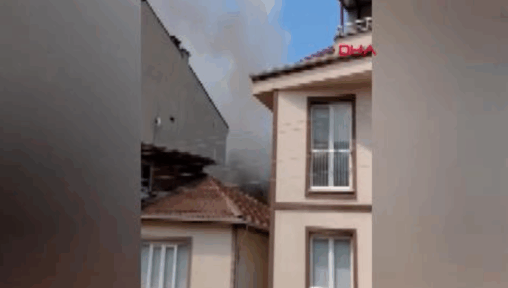 Yıkımına başlanan 6 katlı binanın bahçesinde felaket