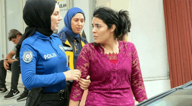Canına kıymak için çatıya çıktı sanıldı, gerçek bambaşka çıktı