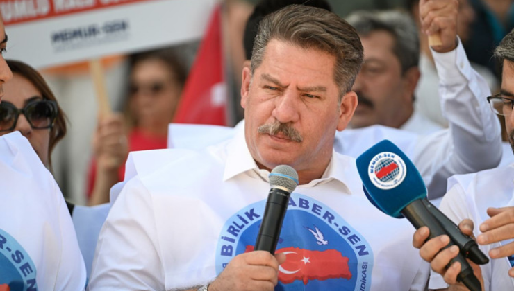 Eylemlerine devam eden memurlar yarın gelecek kritik zam teklifini bekliyor!  İş bırakmaya işaret ettiler