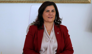 Özlem Çerçioğlu CHP'den istifa etti