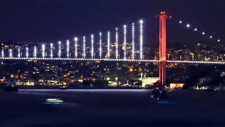 İstanbul Boğazı çift yönlü trafiğe kapatıldı
