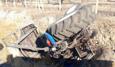 Şanlıurfa'da traktör devrildi: 1 ölü, 4 yaralı