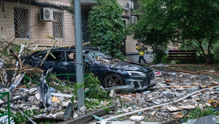 Rusya Savunma Bakanlığı: Donetsk'te iki yerleşim yerini ele geçirdik