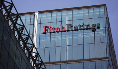 Fitch'ten yıl sonu faiz tahmini! Yatırımcı iştahı canlı, politika faizi düşüşe geçecek