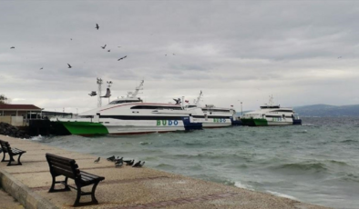 Marmara'da poyraz etkisi: Deniz ulaşımı olumsuz etkilendi