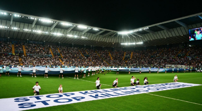 UEFA bir kez daha katilin 'İsrail' olduğunu söyleyemedi