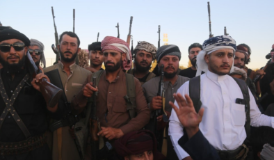 Stadyumda toplanan aşiret PKK/YPG’ye karşı mücadele başlattı