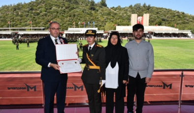 Ömer Halisdemir'in kızı teğmen oldu