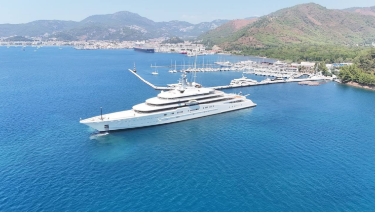 Rus milyarder Abramoviç'in yatı "Eclipse" Marmaris'ten İsanbul'a götürülüyor