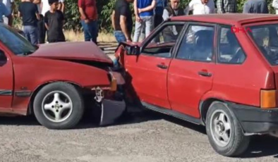 Kayseri’de otomobiller çarpıştı: 2 yaralı