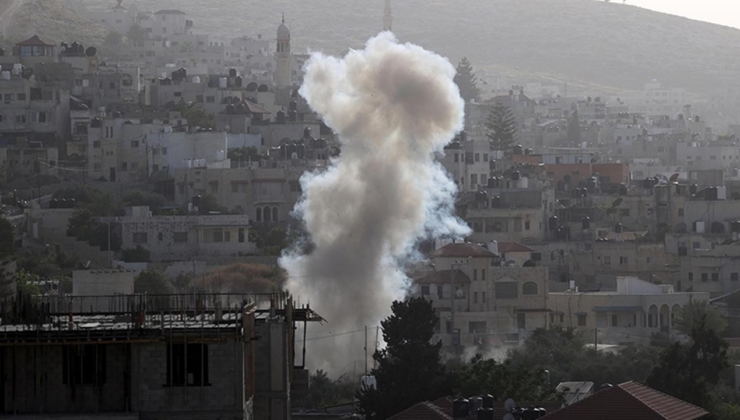 Şam'da bomba yüklü araç patladı