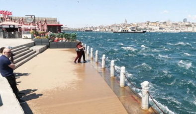 İstanbul'da fırtına!