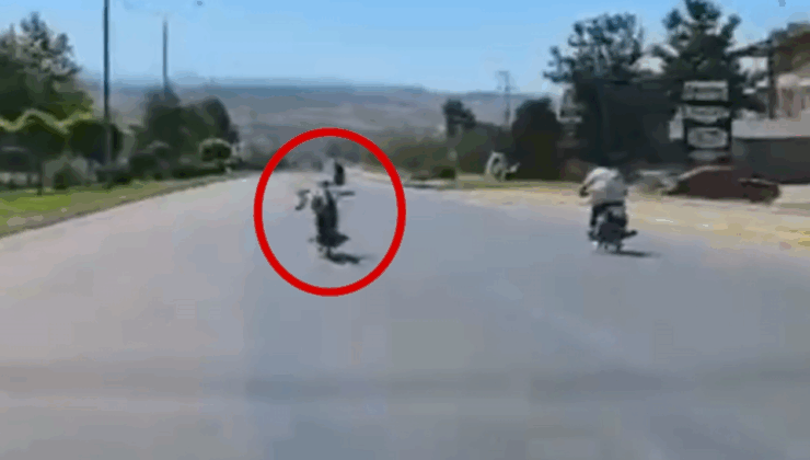 Motosiklet sürücülerinin ölüm yarışı kamerada