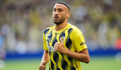 Fenerbahçe açıkladı! Cenk Tosun'un kasık bölgesinde kas yaralanması tespit edildi