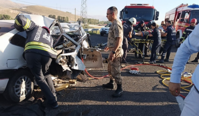Kaza sonrası ortalık kan gölüne döndü: 4 ölü, 4 yaralı