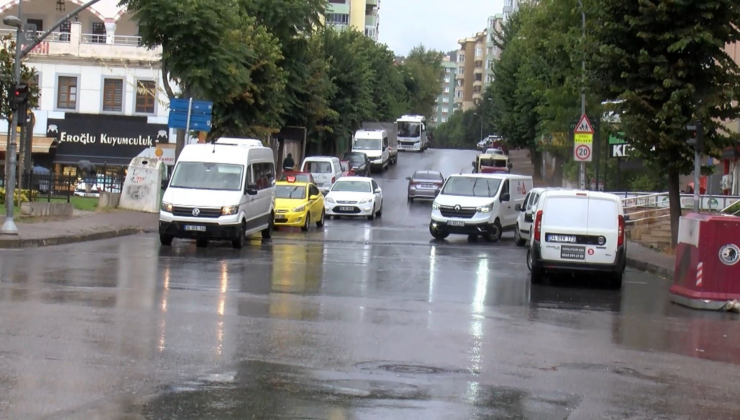 İstanbul'da beklenen yağış başladı!