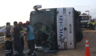 Virajı alamayan yolcu otobüsü devrildi: 3 ölü, 20 yaralı
