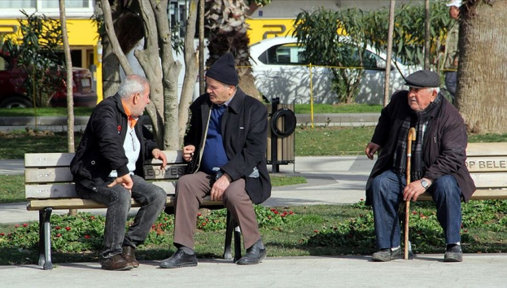 Yaşlılara 11.00 ile 15.00 saatleri için çağrı yapıldı