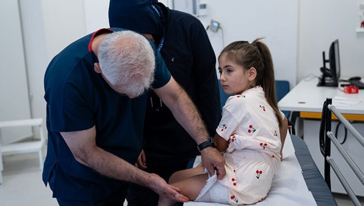 Düğündeki şov herkesi pişman etti: 8 yaşındaki kız bir anda donmaya başladı