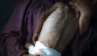 Gazze'yi kıtlığa sürükleyen İsrail, Güney Sudan'a insani yardım yapacağını duyurdu