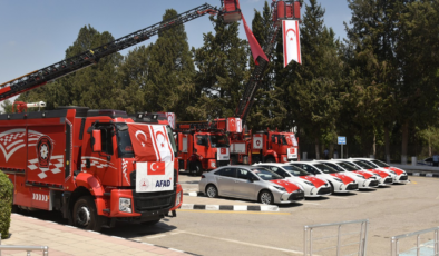 Türkiye, KKTC'ye polis ve itfaiye araçları hibe etti