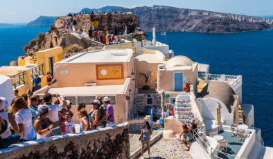 Kendi ülkelerindeki adalarda tatil yapamıyorlar