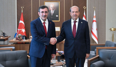 Yılmaz, KKTC Cumhurbaşkanı ile görüştü
