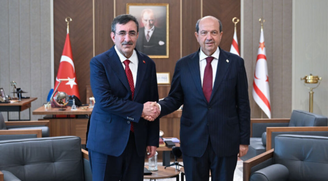 Yılmaz, KKTC Cumhurbaşkanı ile görüştü